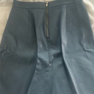 Zara blue faux leather mini skirt with zipper size S